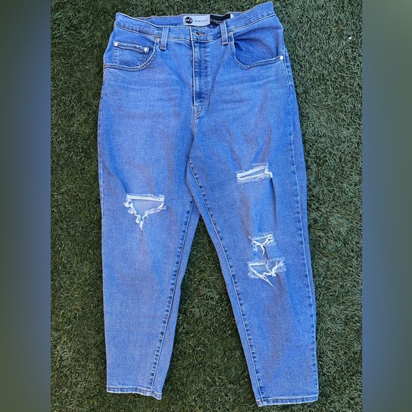 Levi's SilverTab Women’s High Waisted Mom Jeans Retro Baggy Stretch Denim 32 27L - Picture 2 of 10